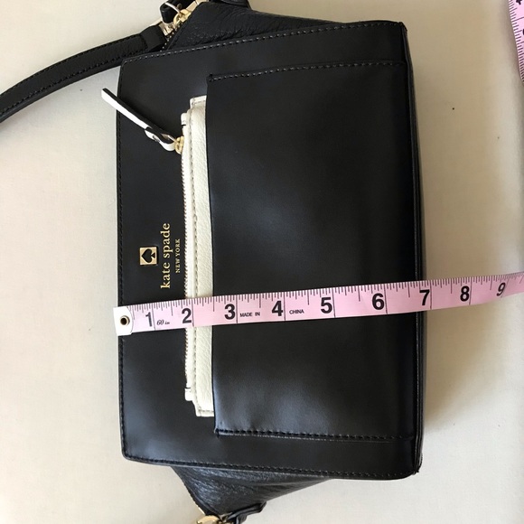 ♠️Kate Spade Purse ♠️ - Picture 6 of 7